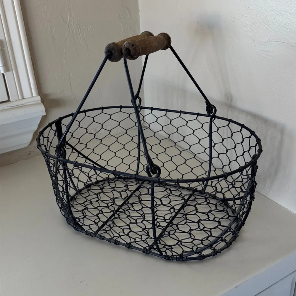 Rustic Wire Basket - Picture 2 of 8